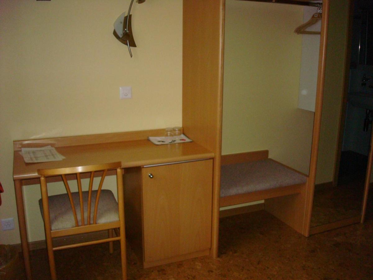 Hotel Gasthof Kreuz Welschenrohr Zewnętrze zdjęcie